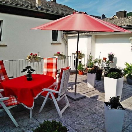 Living Above The Roofs Of Cochem Apartment Екстериор снимка